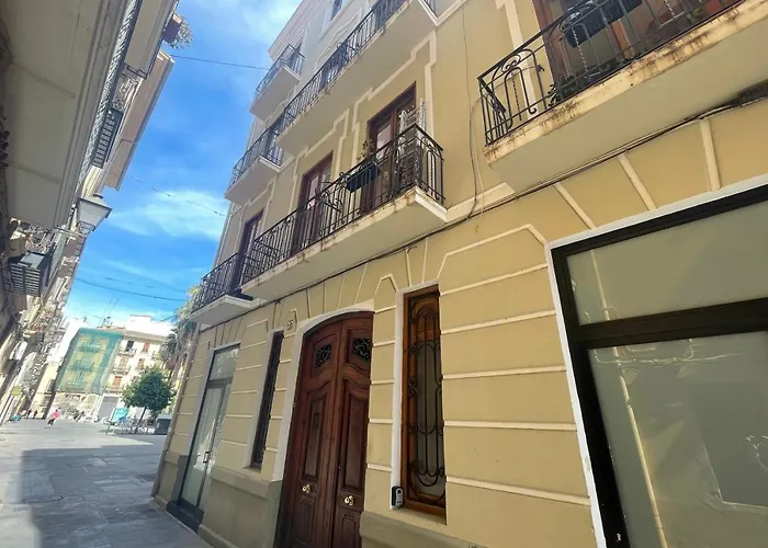Lägenhet Singularstays Atico Roger De Flor *
