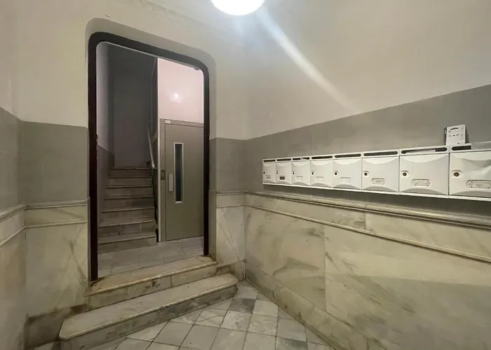 Singularstays Atico Roger De Flor *